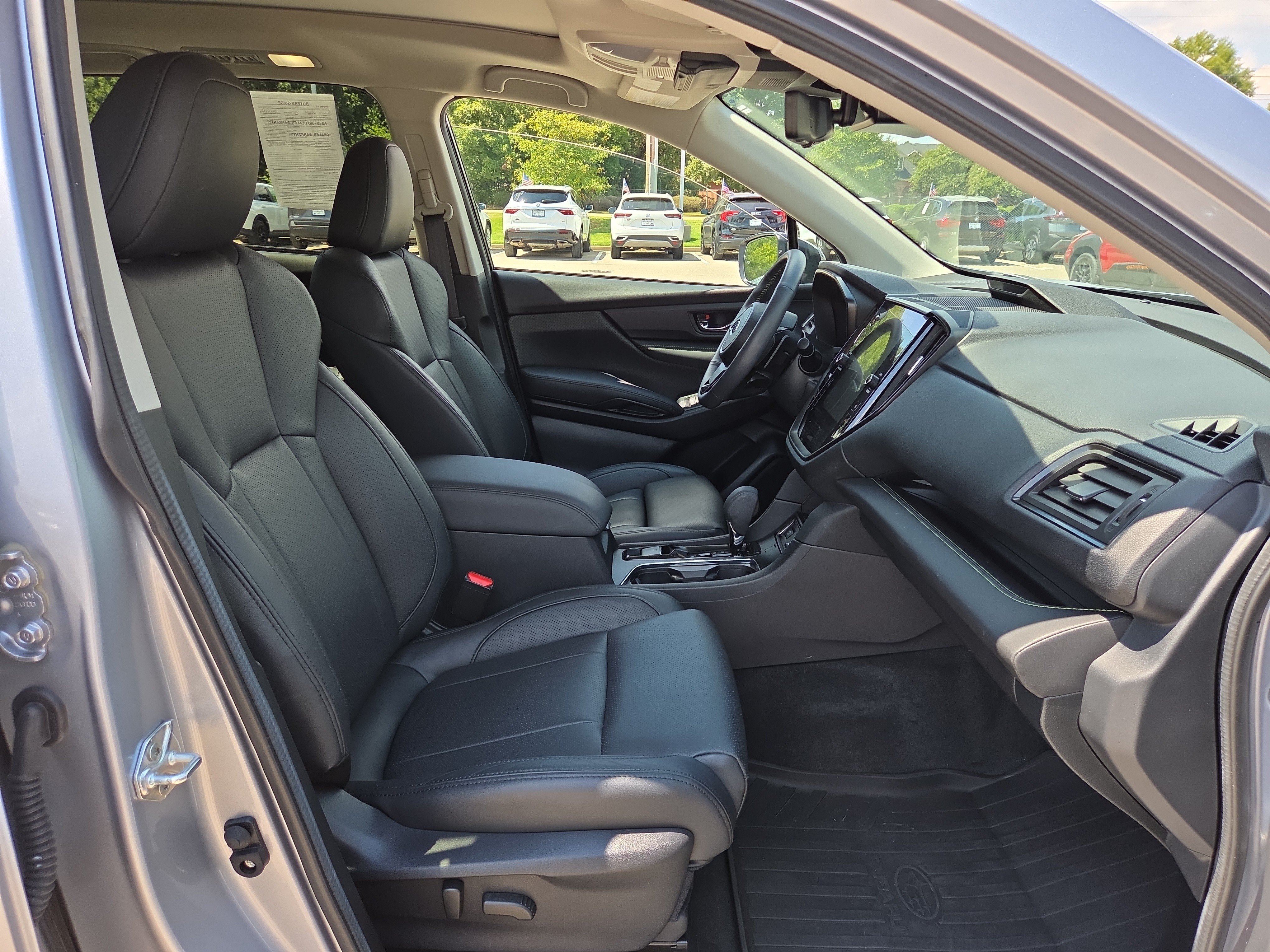 Certified 2025 Subaru Ascent Bronze Edition w/ Onyx Package AWD/4WD image 17