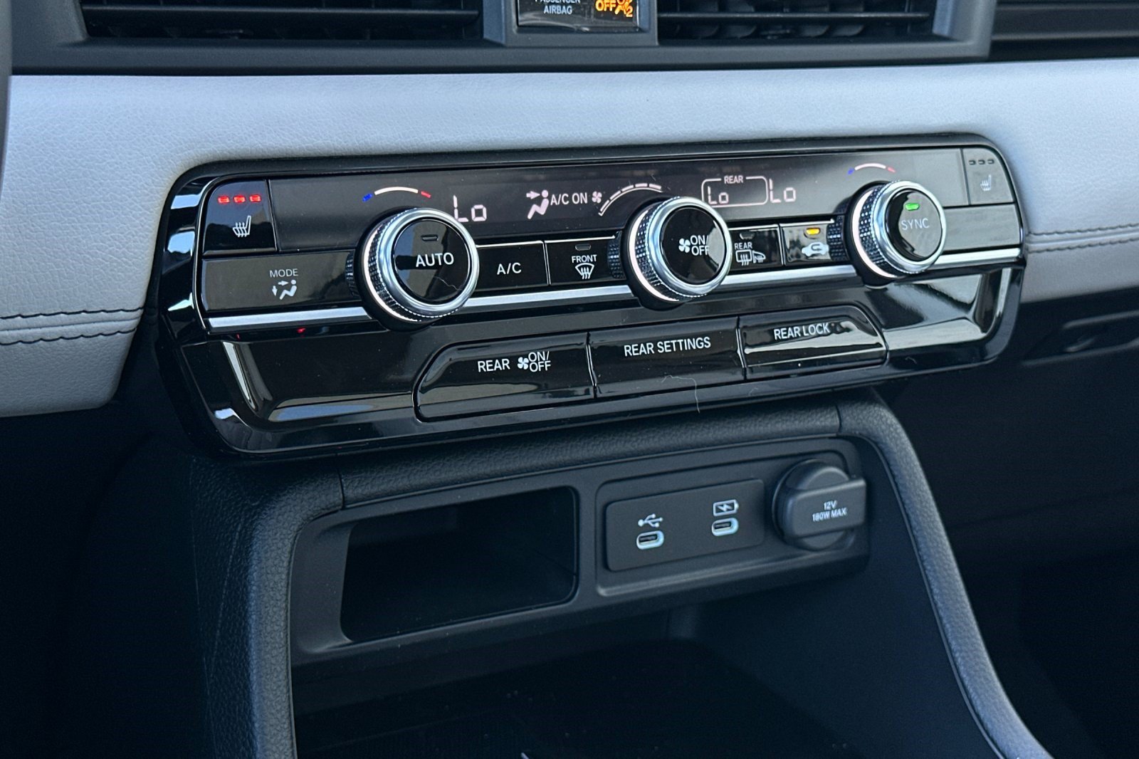 New 2026 Honda Pilot Touring image 19