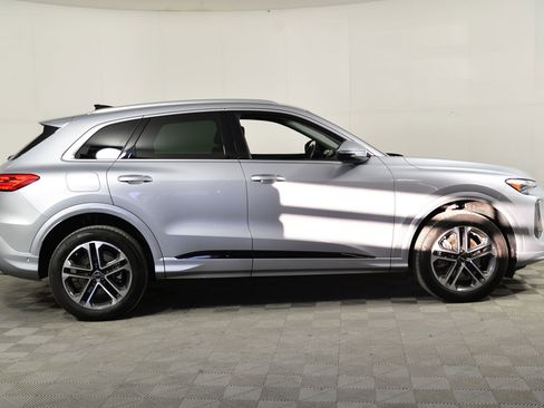 Used 2025 Audi Q5 Premium w/ Convenience Package AWD/4WD image 7
