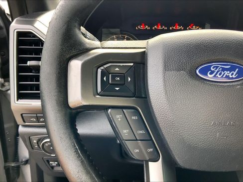 Used 2018 Ford F150 XLT w/ Equipment Group 302A Luxury AWD/4WD image 18