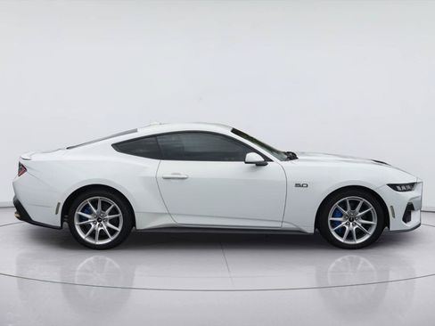 Used 2024 Ford Mustang GT Premium RWD image 5