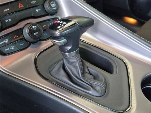 Used 2023 Dodge Challenger SXT RWD image 13
