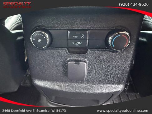 Used 2018 Ford Explorer XLT w/ Equipment Group 202A image 25