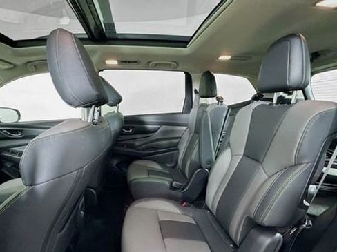 Used 2024 Subaru Ascent Onyx Edition image 10