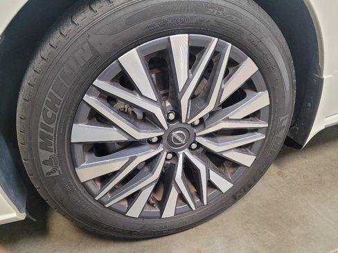 Used 2023 Nissan Altima 2.5 SV FWD image 31
