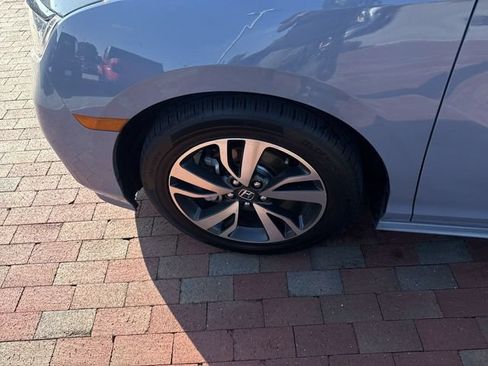 Certified 2024 Honda Odyssey Touring image 2