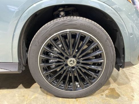 Used 2025 Mercedes-Benz GLC 300 4MATIC image 22