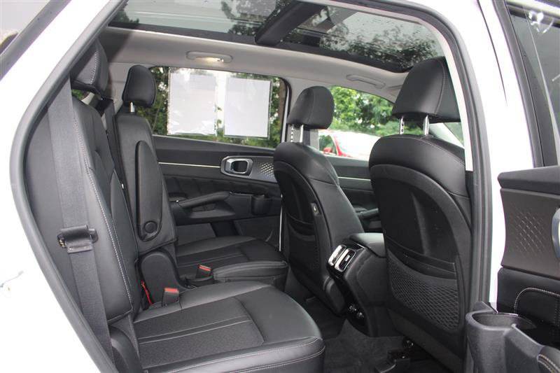 Used 2022 Kia Sorento SX AWD/4WD image 14