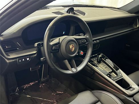 Certified 2025 Porsche 911 Carrera image 19