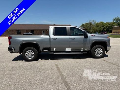 Used 2025 Chevrolet Silverado 2500 LT AWD/4WD image 9
