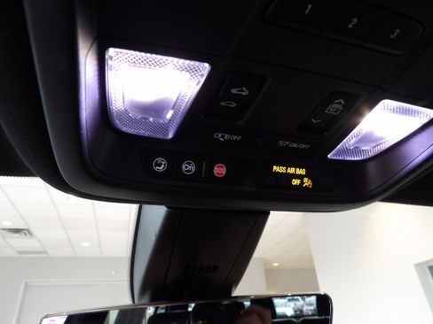 Used 2020 Cadillac XT6 Sport w/ Platinum Package image 14