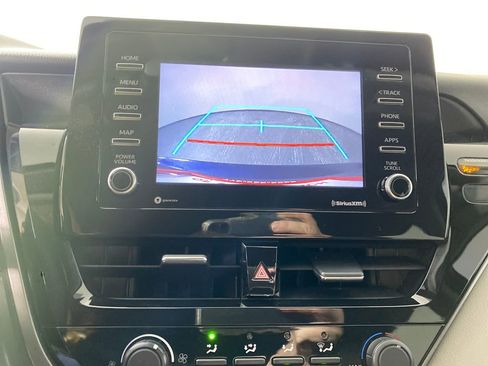 Used 2021 Toyota Camry LE image 24