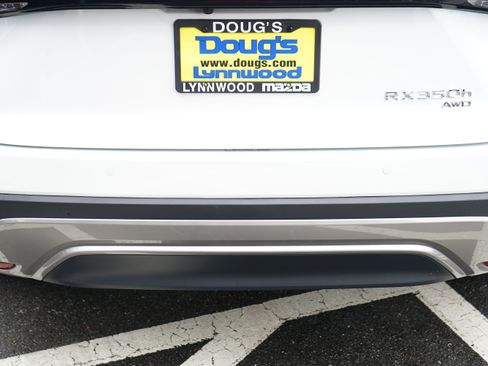 Used 2024 Lexus RX 350h RX 350h Premium w/ Convenience Package image 17