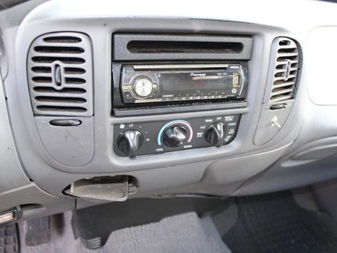 Used 2002 Ford F150 XLT image 15