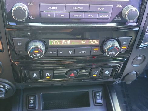 Used 2021 Nissan Titan PRO-4X w/ Pro-4x Convenience Package AWD/4WD image 42