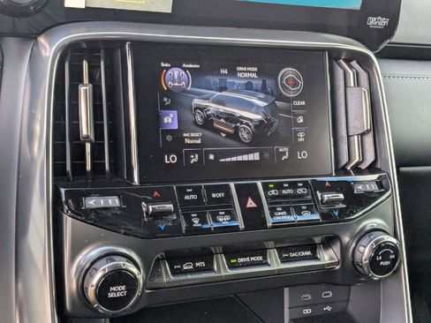 New 2026 Lexus LX 700h Luxury AWD/4WD image 14