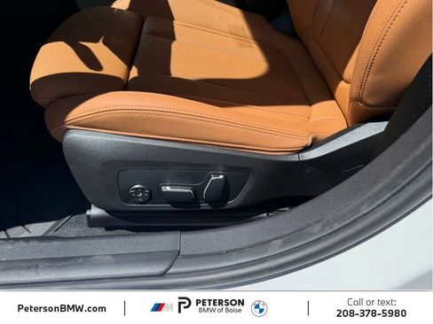New 2026 BMW 330i xDrive Sedan w/ Premium Package AWD/4WD image 20