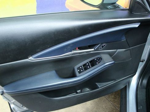 Used 2020 MAZDA CX-30 FWD w/ Select Package image 12