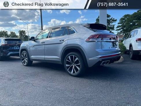 Used 2024 Volkswagen Atlas Cross Sport SEL Premium R-Line AWD/4WD image 6