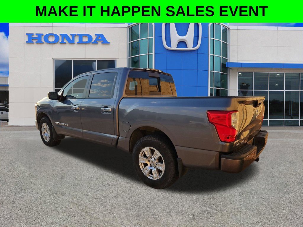 Used 2019 Nissan Titan SV w/ SV Convenience Package RWD image 15