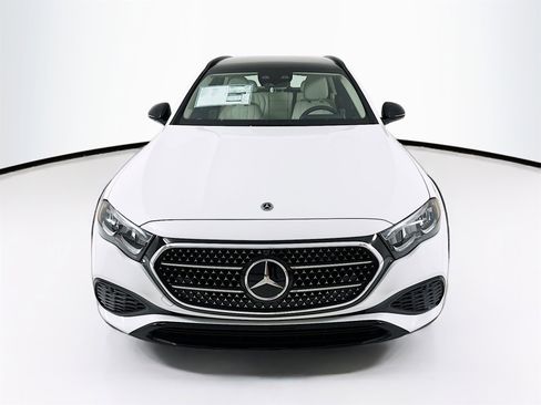 New 2026 Mercedes-Benz E 450 4MATIC All-Terrain Wagon image 2