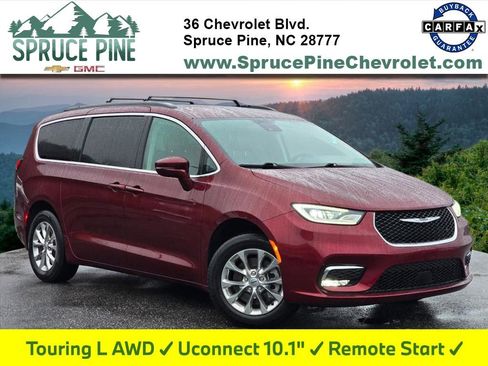 Used 2022 Chrysler Pacifica Touring-L image 1