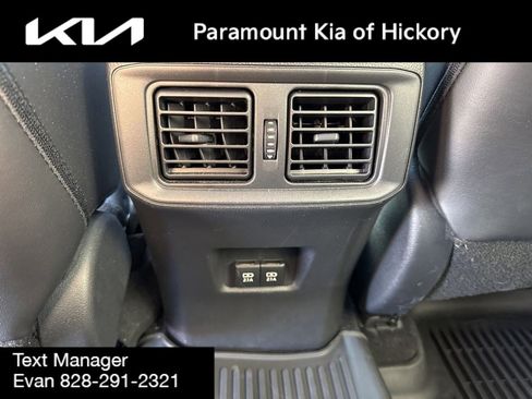 Used 2020 Toyota RAV4 XLE Premium image 15