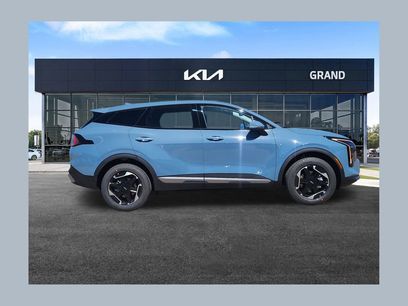 New 2026 Kia Sportage S