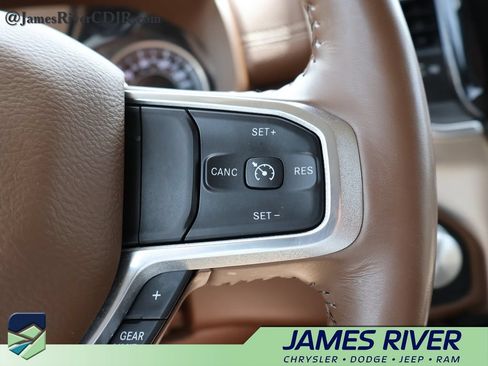 Used 2020 RAM 1500 Laramie AWD/4WD image 27