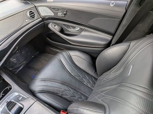 Used 2015 Mercedes-Benz S 63 AMG 4MATIC Sedan image 15