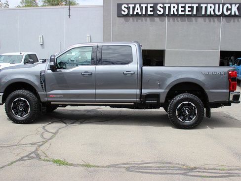 Used 2025 Ford F350 Lariat w/ Lariat Ultimate Package AWD/4WD image 2