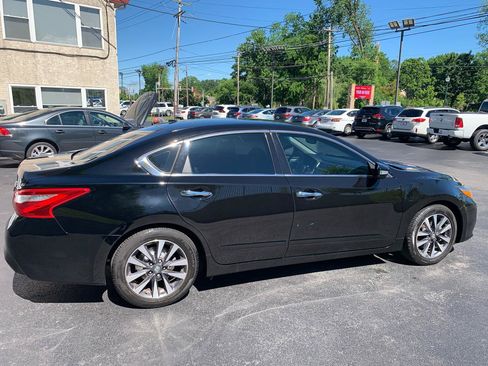 Used 2016 Nissan Altima 2.5 SL FWD image 5
