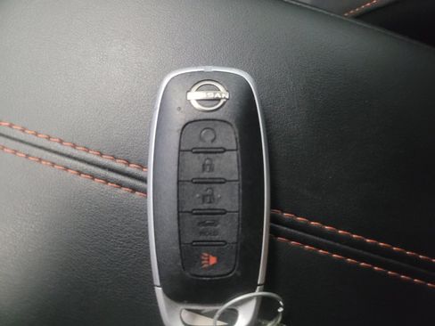 Used 2024 Nissan Sentra SR FWD image 32