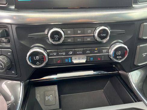 Used 2021 Ford F150 Lariat AWD/4WD image 17