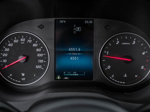 Used 2024 Mercedes-Benz Sprinter 3500 image 19