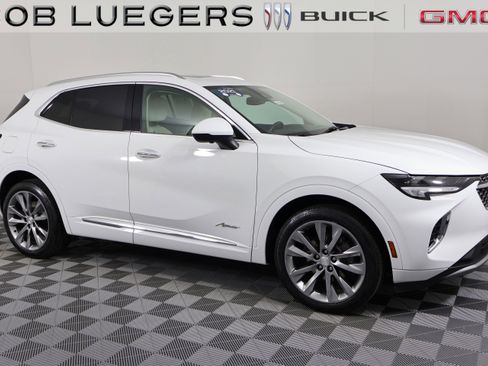 Certified 2021 Buick Envision Avenir image 2