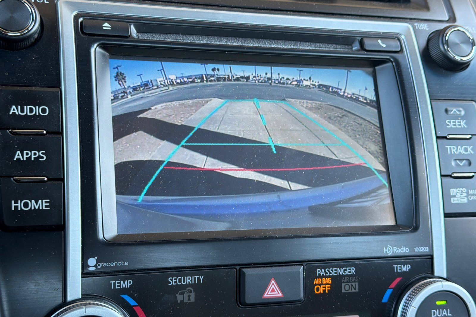 Used 2014 Toyota Camry XLE w/ Convenience Package FWD image 23