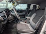 Used 2023 Chevrolet TrailBlazer LT image 2