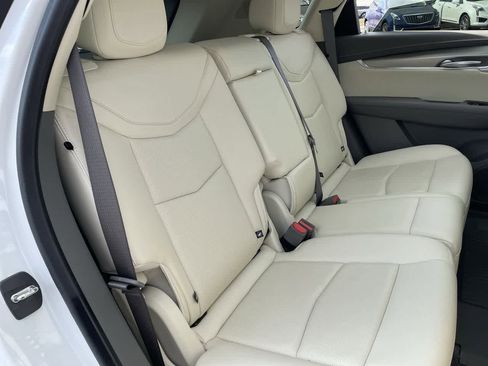 Certified 2023 Cadillac XT5 Premium Luxury w/ LPO, Floor Liner Package image 15