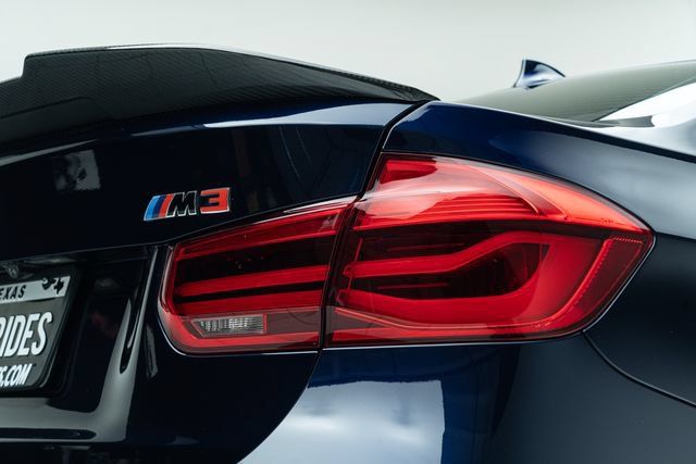 Used 2017 BMW M3 RWD image 16