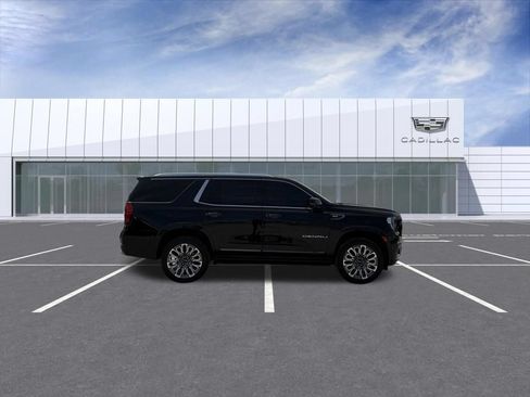Used 2024 GMC Yukon Denali Ultimate AWD/4WD image 2