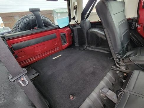 Used 2012 Jeep Wrangler Unlimited Sport image 36