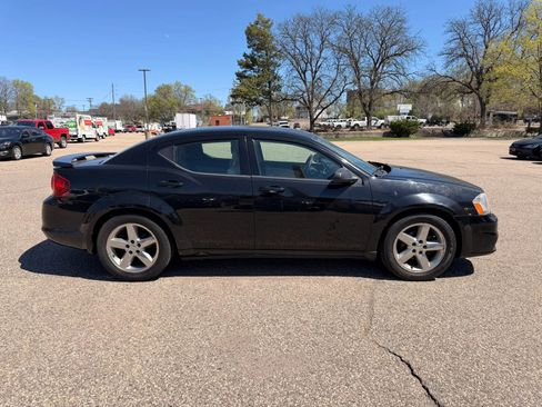 Used 2013 Dodge Avenger SE FWD image 7