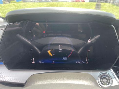Used 2025 Chevrolet Trax LT w/ LT Convenience Package FWD image 19