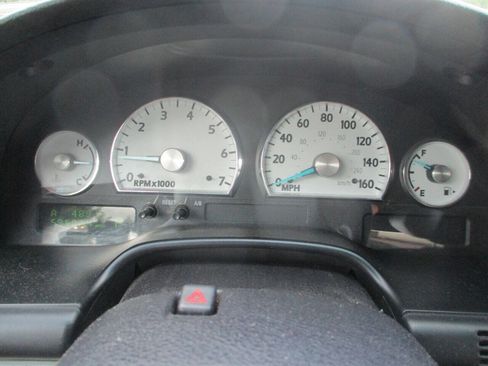 Used 2003 Ford Thunderbird image 32