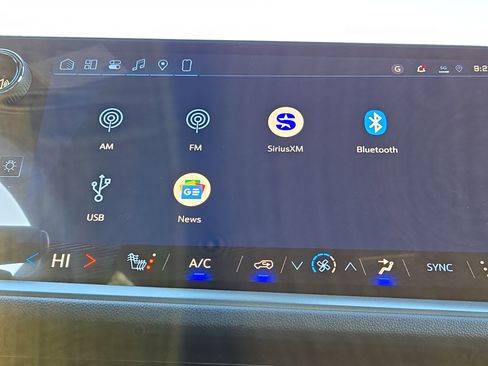 New 2026 Chevrolet Traverse LT image 33