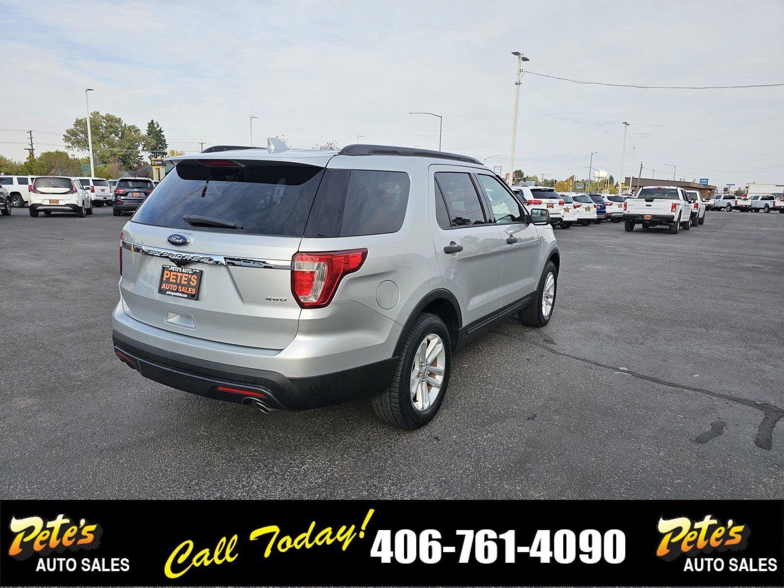 Used 2017 Ford Explorer 4WD image 4
