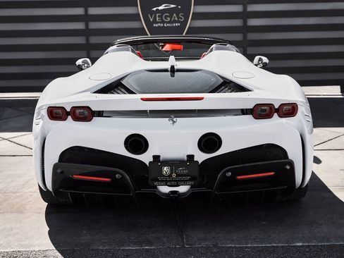 Used 2024 Ferrari SF90 Spider image 25
