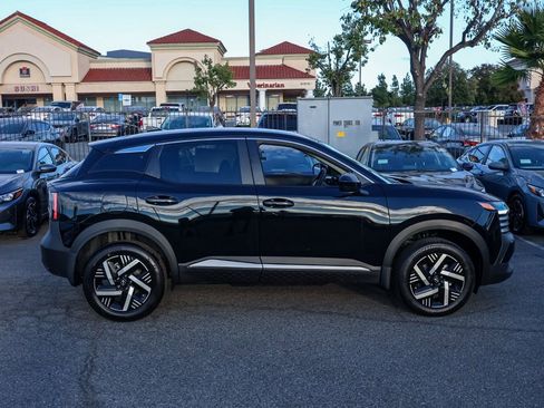 New 2026 Nissan Kicks SV image 3