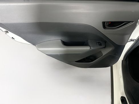 Used 2024 Subaru Crosstrek 2.0i Premium image 25